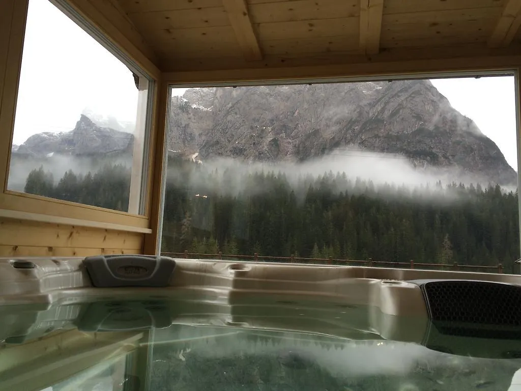 Hotel Haus Michaela Sappada