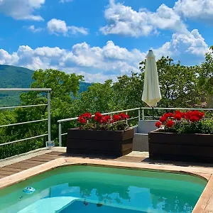 https://agriturismo-vezzano.it-tuscanyhotel.com