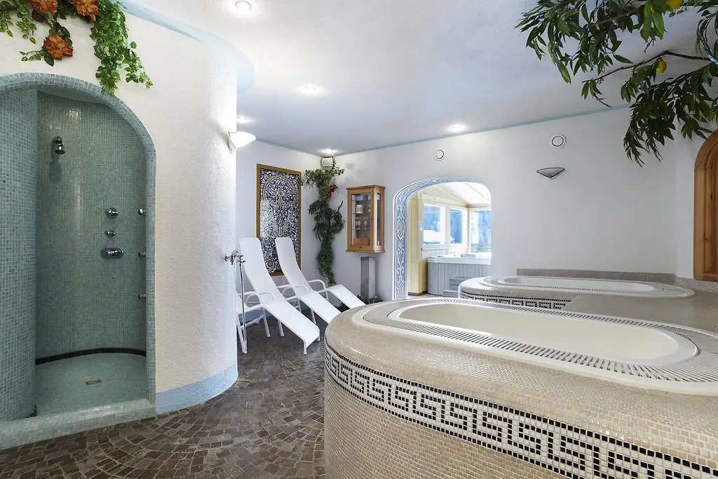 Hotel Haus Michaela Sappada 4*,  Italy